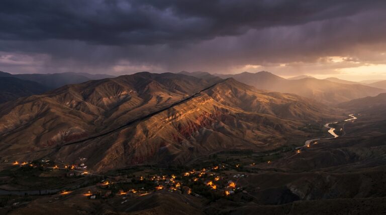 Magnitude 4.1 Quake Rattles Eastern Turkey Near Site of 1992 Disaster